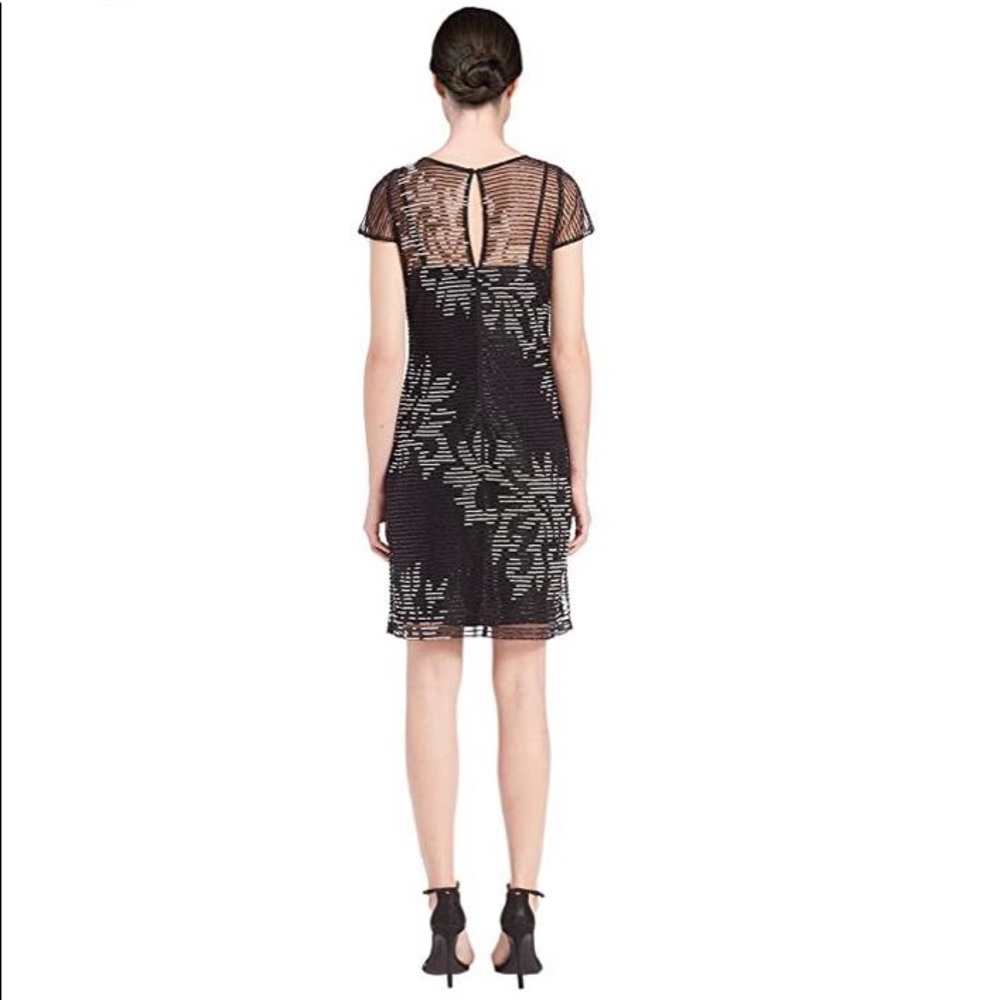 ❤️❤️Beaded cocktail dress❤️❤️ - Picture 2 of 4